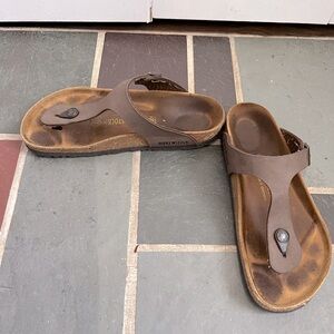 Birkenstock Brown Flip Flop style